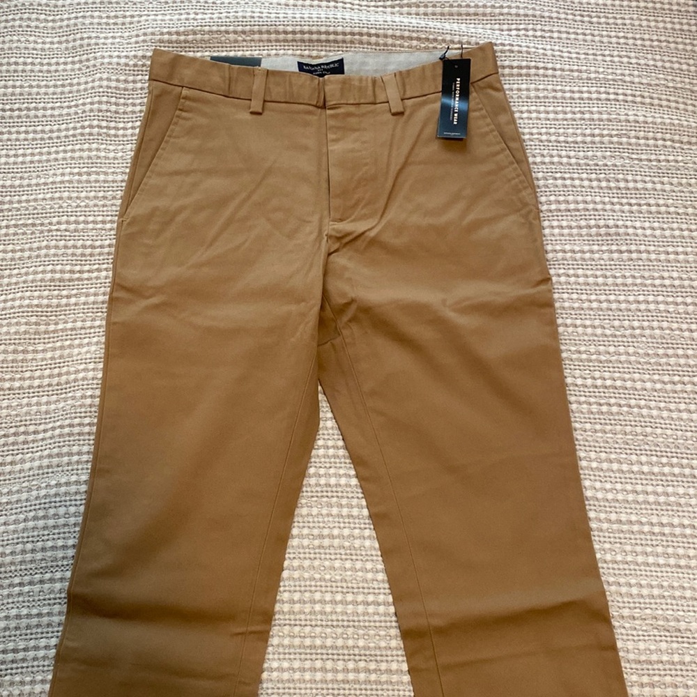 NEW: Banana Republic Premium Stretch Chinos
